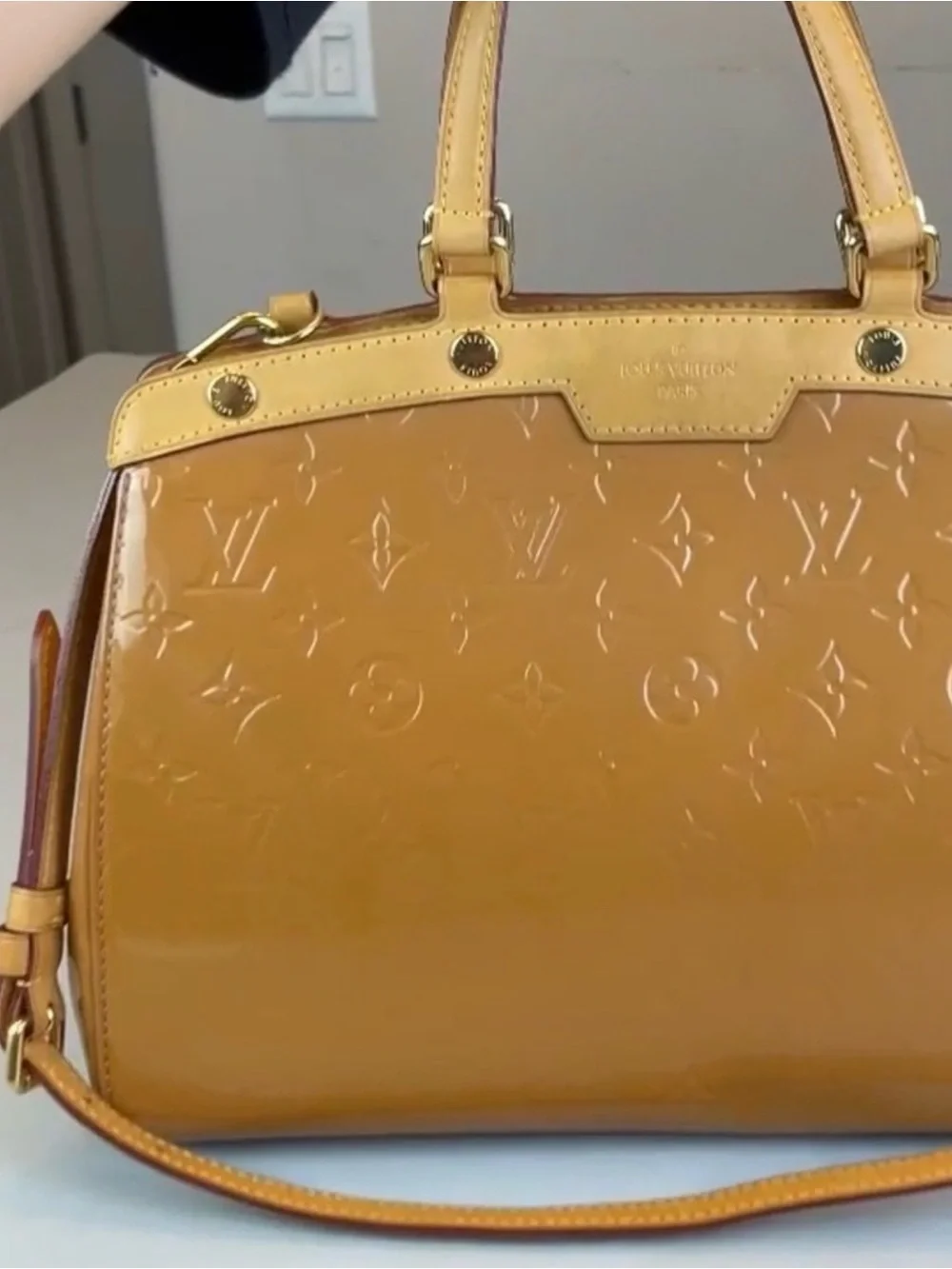Louis Vuitton Vernis Blair MM Monogram Dune Shoulder Bag